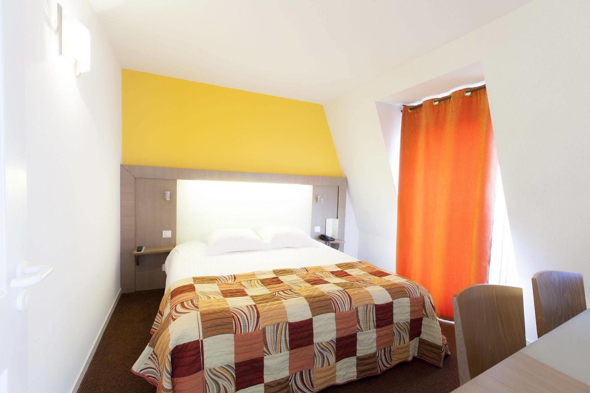 Alysson Hotel Oloron-Sainte-Marie Eksteriør bilde